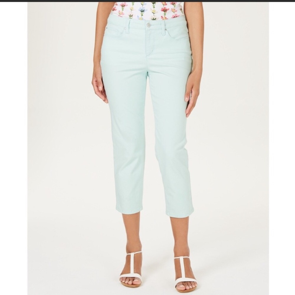Charter Club Petite Bristol Capri Pants NWT